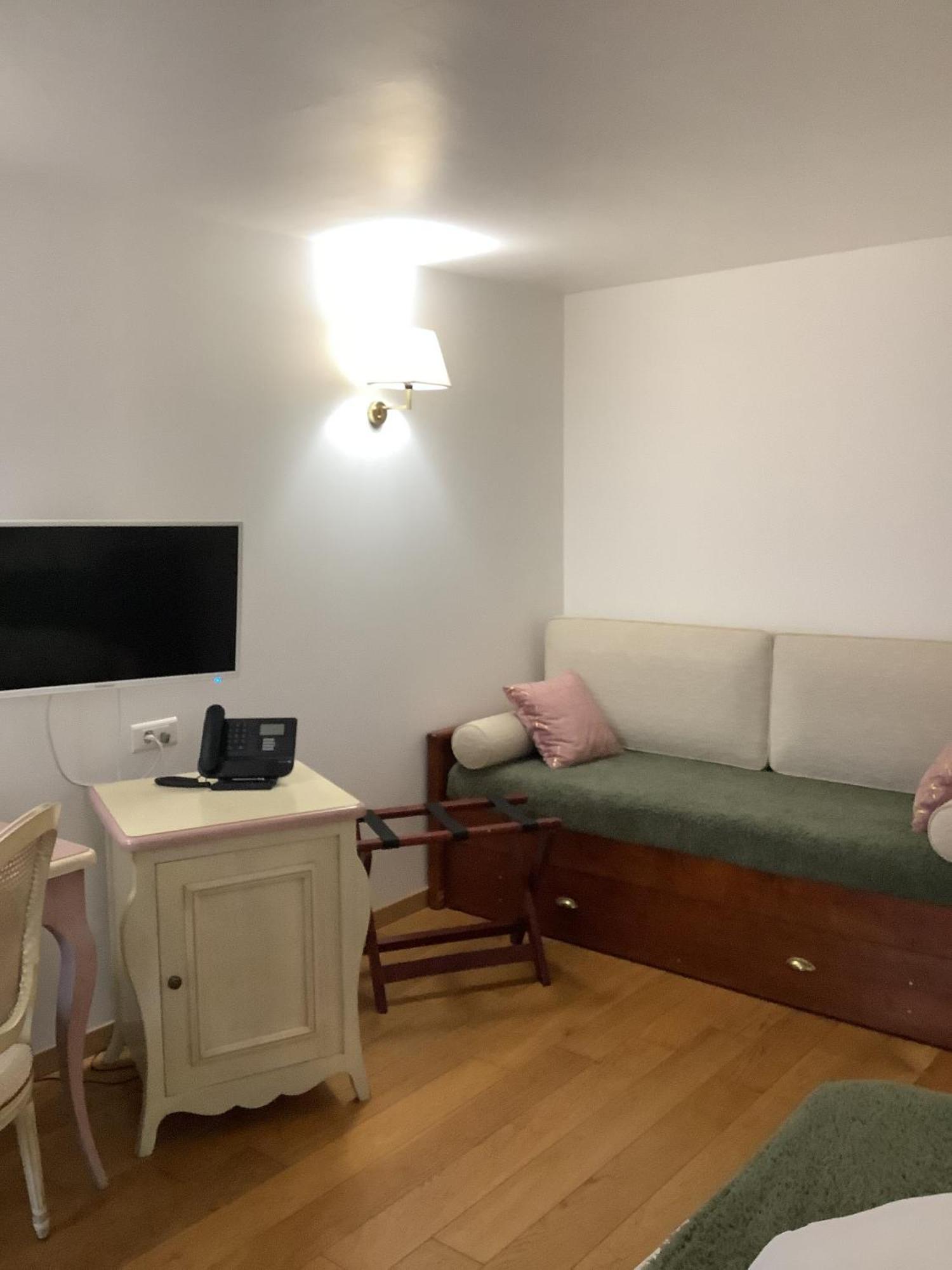 Отель Logis Le Marronnier Buffon Номер фото