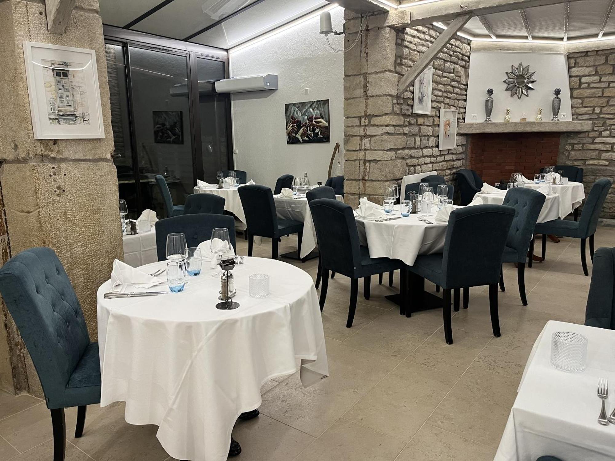 Отель Logis Le Marronnier Buffon Экстерьер фото